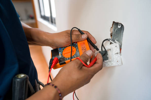 Best Affordable Emergency Electrician  in Brownwood, TX